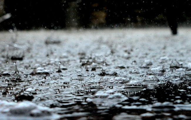 Метеорологическая катастрофа: где в Украине будет сильный шторм и ливни